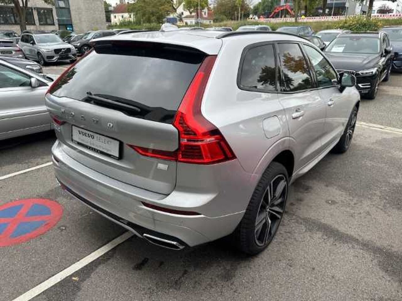 Volvo  XC60 Recharge R-Design, T8 AWD Plug-in Hybrid