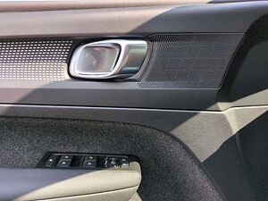 Volvo  XC40 Recharge R-Design, T5 Plug-in Hybrid