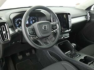 Volvo  XC40 Momentum Pro, T2 Schaltgetriebe