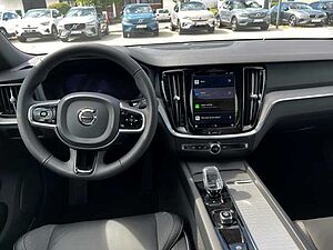 Volvo  V60 Plus, B4 Mild-Hybrid, Benzin, Dark