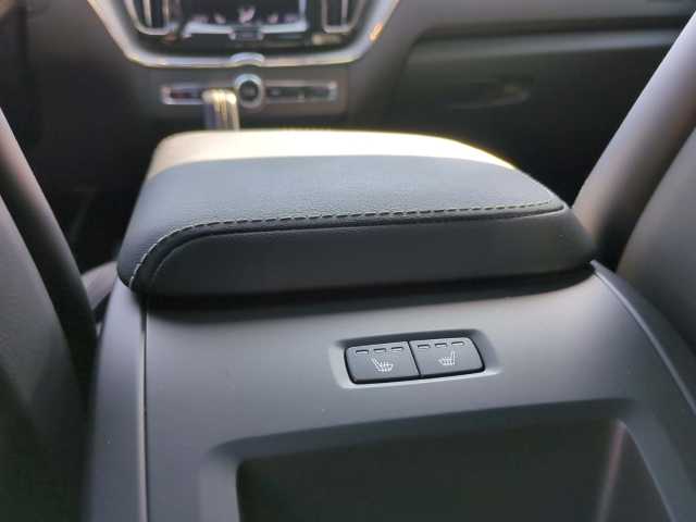 Volvo  XC60 Recharge R-Design, T6 AWD Plug-in Hybrid