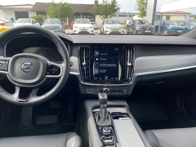 Volvo  V90 D5 AWD Automatikgetriebe (173kW/235PS) Cross Country Pro