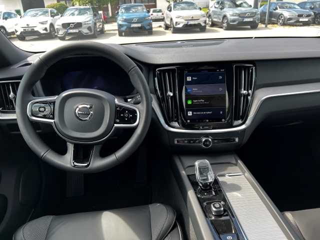 Volvo  V60 Plus, B4 Mild-Hybrid, Benzin, Dark