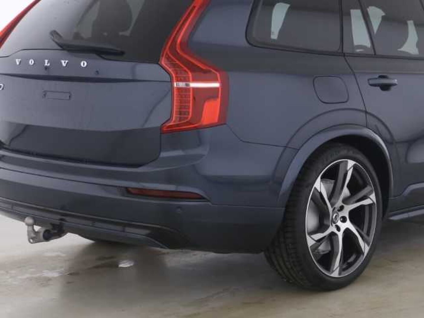 Volvo  XC90 R-Design, B5 Mild-Hybrid Diesel AWD, 7 Sitze