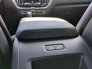 Volvo  XC60 Recharge R-Design, T6 AWD Plug-in Hybrid