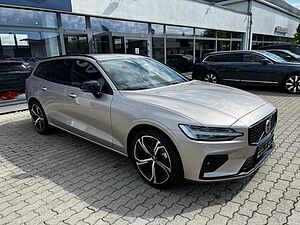Volvo  V60 Plus, B4 Mild-Hybrid, Benzin, Dark