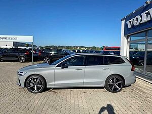 Volvo  V60 Ultimate, B4 Mild-Hybrid, Diesel, Dark