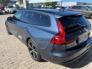 Volvo  V60 Plus, T6 AWD Plug-in Hybrid, Elektrisch/Benzin, Dark