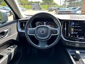 Volvo  XC60 Momentum Pro, B5 Mild-Hybrid Diesel AWD