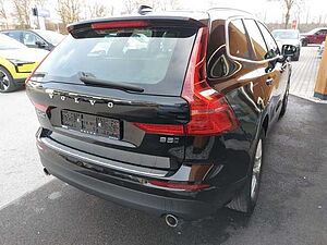 Volvo  XC60 Momentum Pro, B5 Mild-Hybrid Diesel AWD