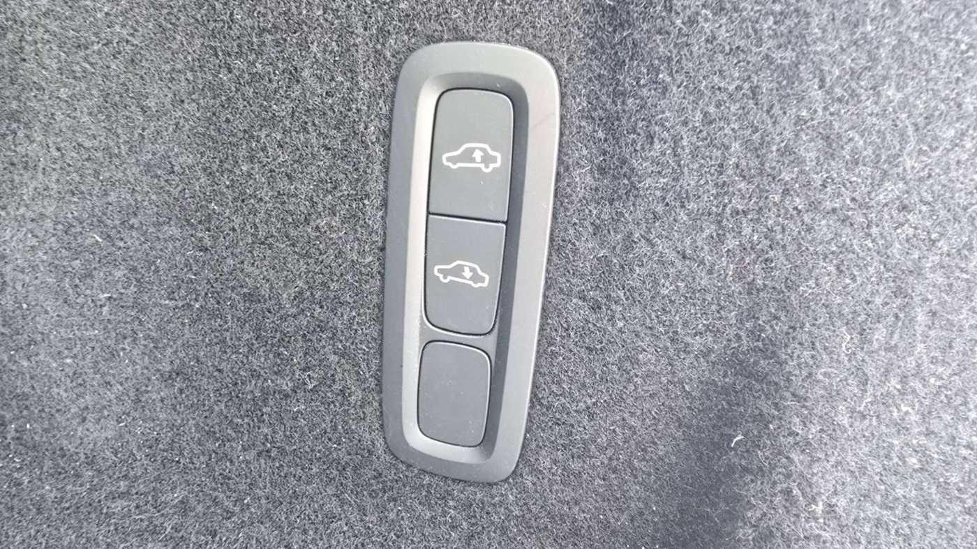 Volvo  T8 AWD Recharge R Design Geartronic