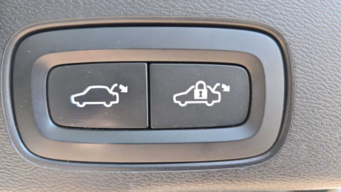 Volvo  T6 AWD Recharge R Design Geartronic