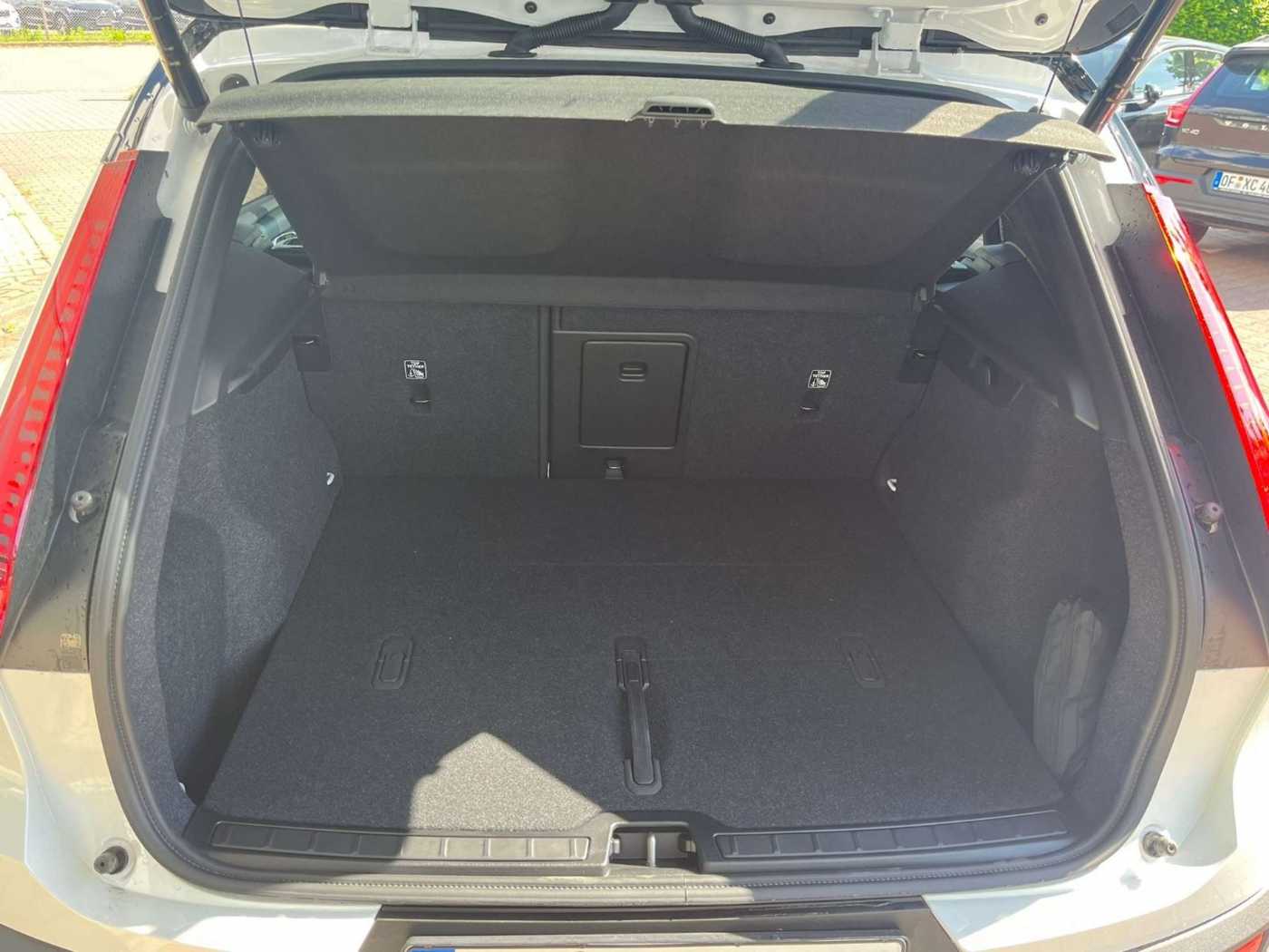 Volvo  Recharge Ultimate Single Motor Ext Range