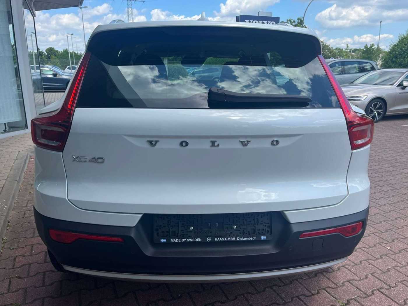 Volvo  T5 Recharge Inscription Expression