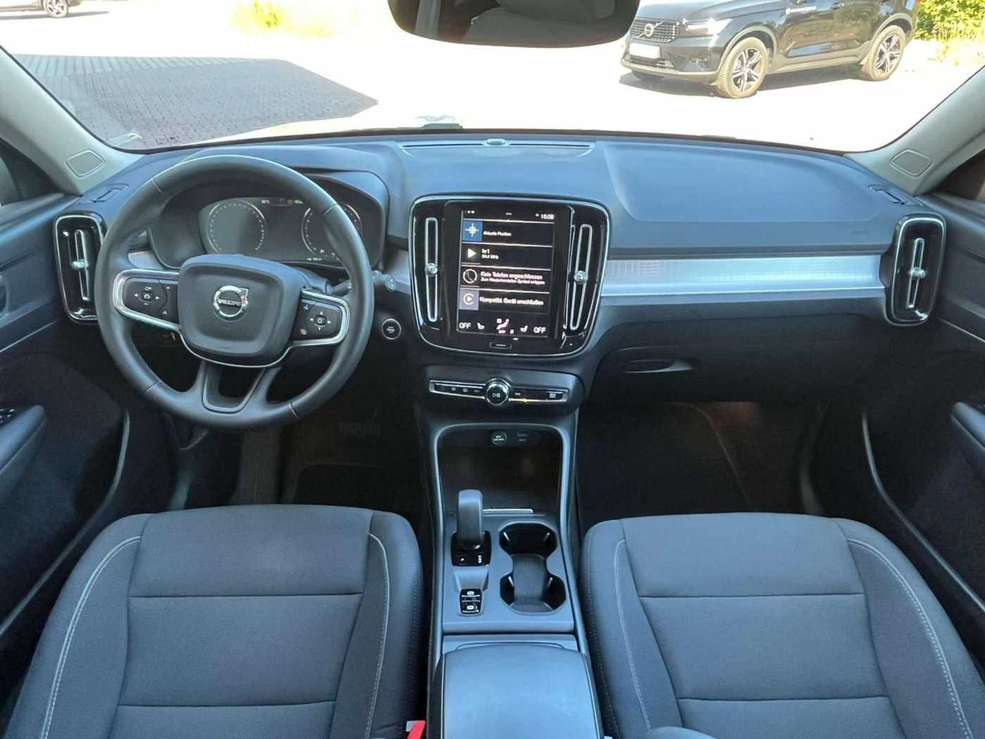 Volvo  T3 Momentum Pro Geartronic