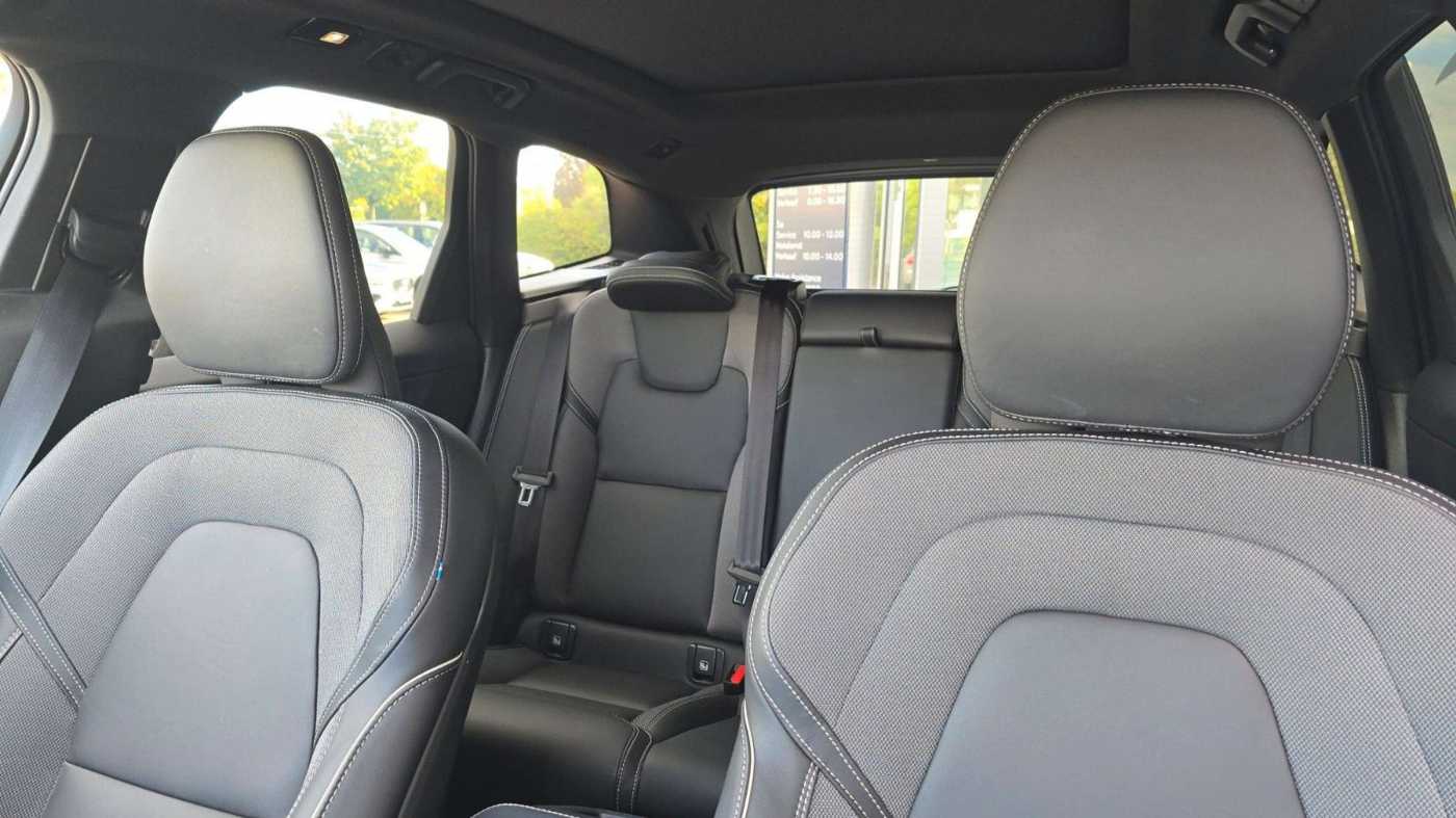 Volvo  T6 Plug-in H AWD Plus Black Edition Auto