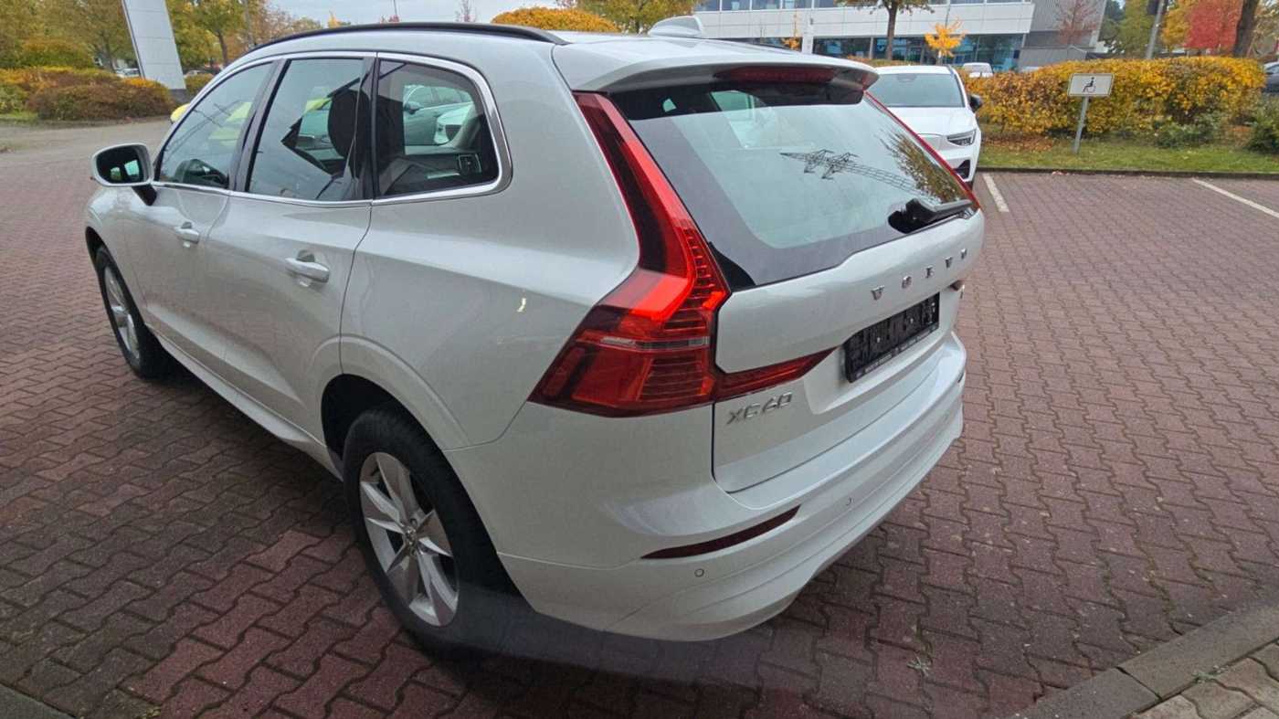 Volvo  B4 D Core Auto