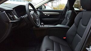 Volvo  B4 D AWD Plus Auto