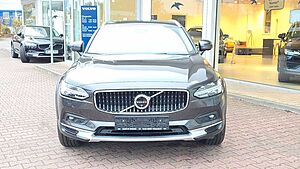 Volvo  B4 D AWD Plus Auto