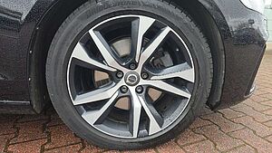 Volvo  D4 Geartronic R Design