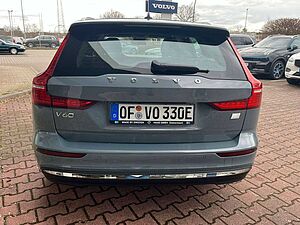 Volvo  T6 AWD Recharge Essential Auto