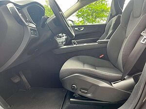 Volvo  B5 Momentum Pro Geartronic