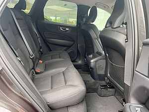 Volvo  B4 Momentum Pro Geartronic