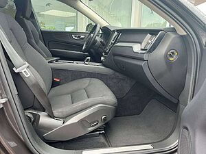 Volvo  B4 Momentum Pro Geartronic