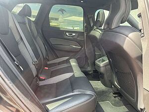 Volvo  B4 R Design Geartronic