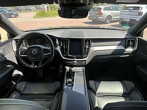 Volvo  T8 AWD Recharge R Design Geartronic