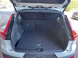 Volvo  T3 Momentum Pro Geartronic