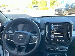Volvo  T3 Momentum Pro Geartronic