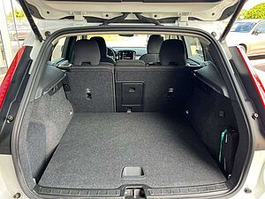 Volvo  T3 Momentum Pro Geartronic