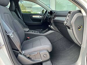 Volvo  T3 Momentum Pro Geartronic