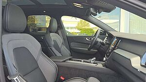 Volvo  T6 Plug-in H AWD Plus Black Edition Auto