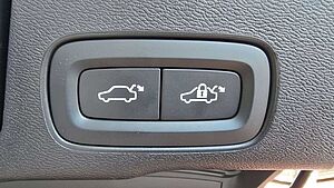 Volvo  T6 Plug-in H AWD Plus Black Edition Auto