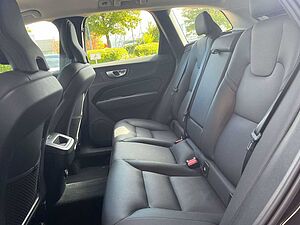 Volvo  B4 D Plus Dark Auto