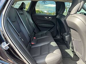 Volvo  B4 D Plus Dark Auto