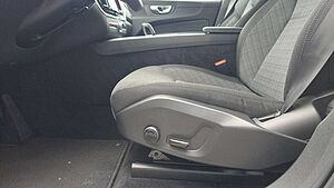 Volvo  B4 D Core Auto