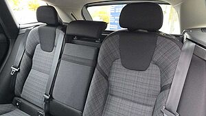 Volvo  B4 D Core Auto
