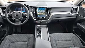 Volvo  B4 D Core Auto