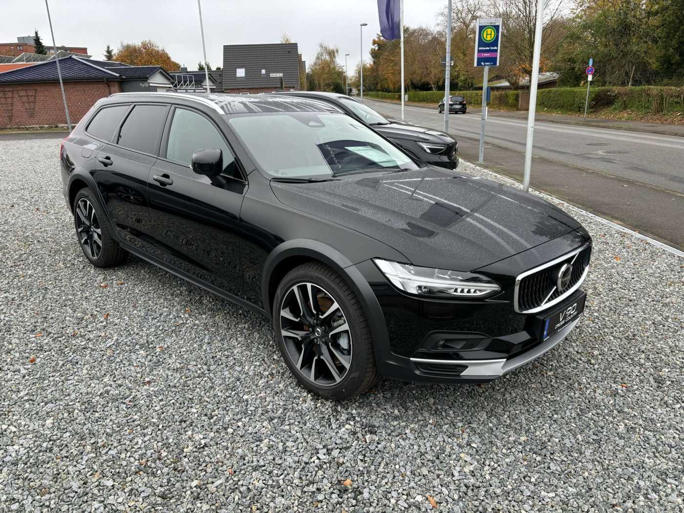 Volvo  Plus AWD