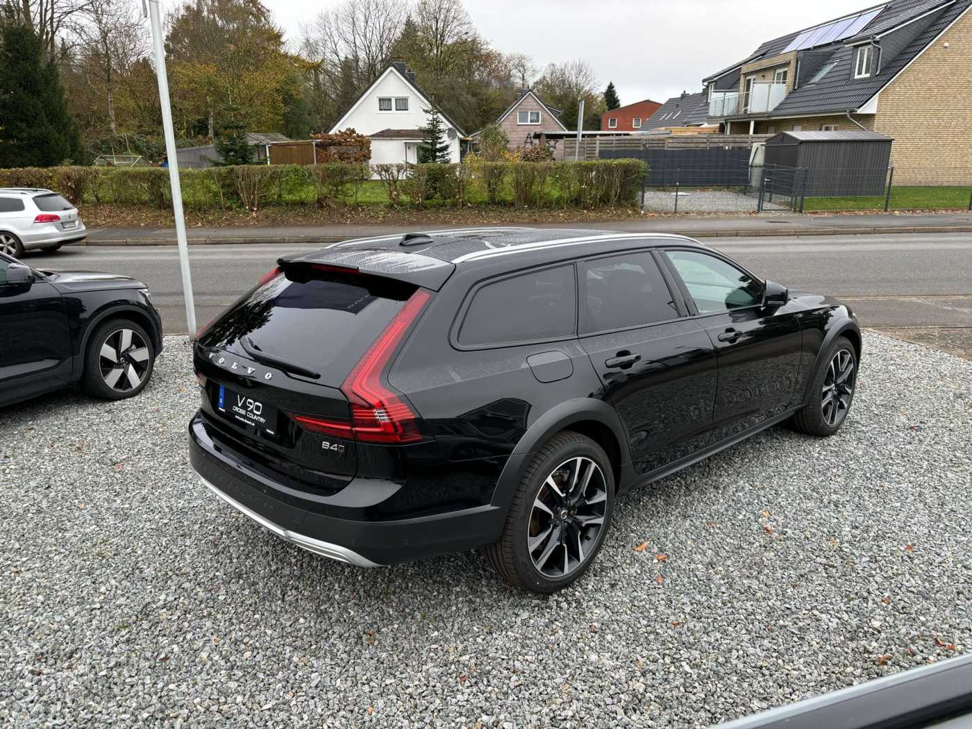 Volvo  Plus AWD