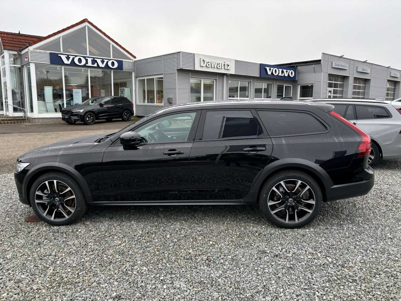 Volvo  Plus AWD