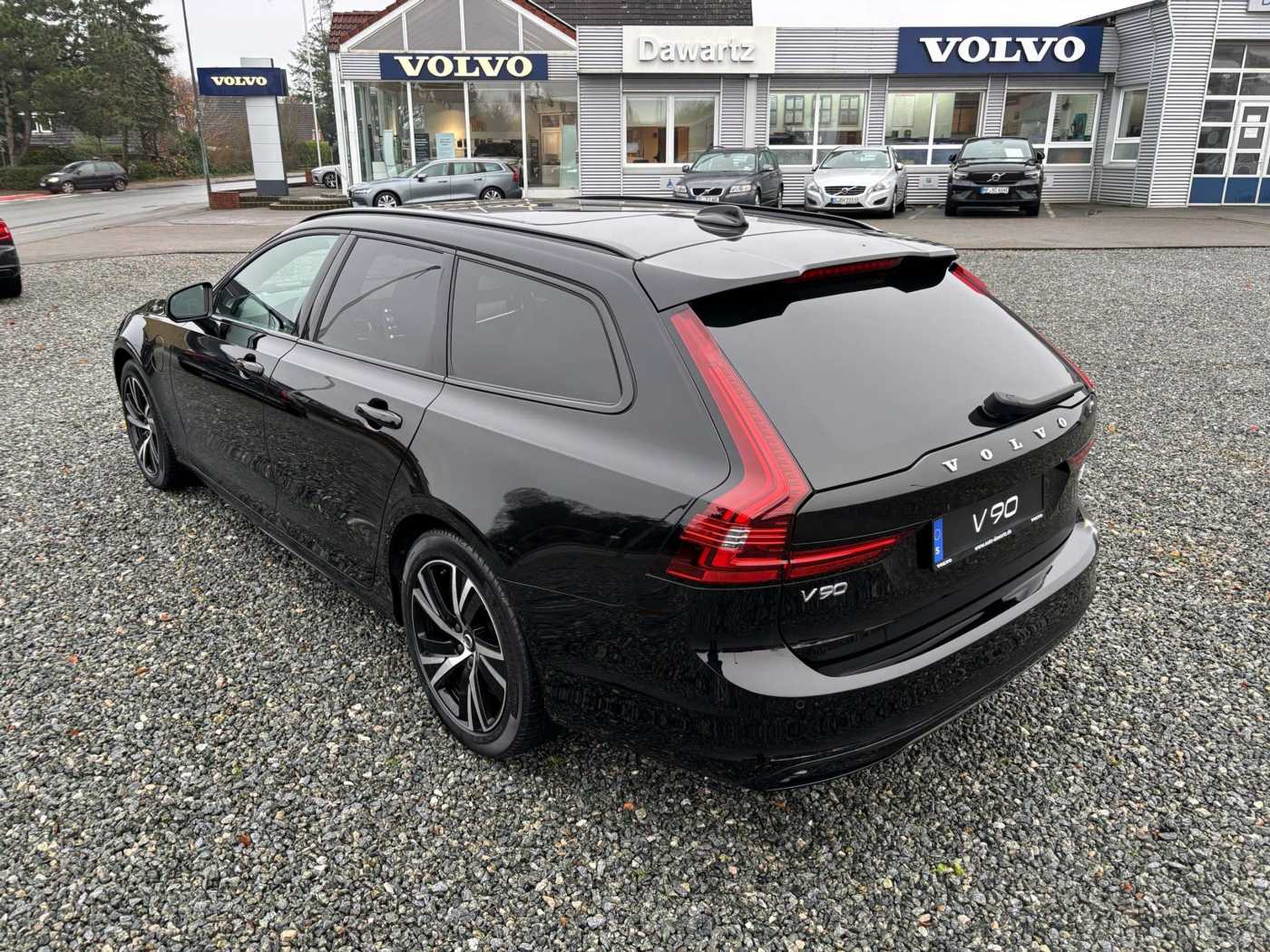 Volvo  R Design Recharge Plug-In Hybrid AWD