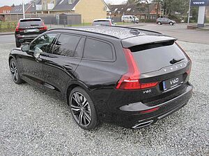 Volvo  T6 Plus Dark Recharge Plug-In Hybrid AWD