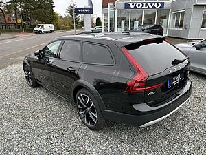 Volvo  Plus AWD