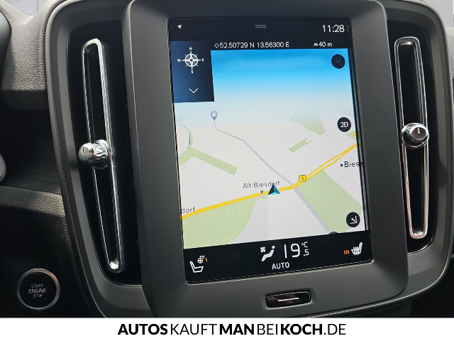 Volvo  XC40 Momentum Core, T2 Schaltgetriebe