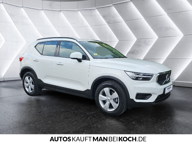 Volvo  XC40 Momentum Core, T2 Schaltgetriebe