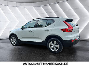 Volvo  XC40 Momentum Core, T2 Schaltgetriebe